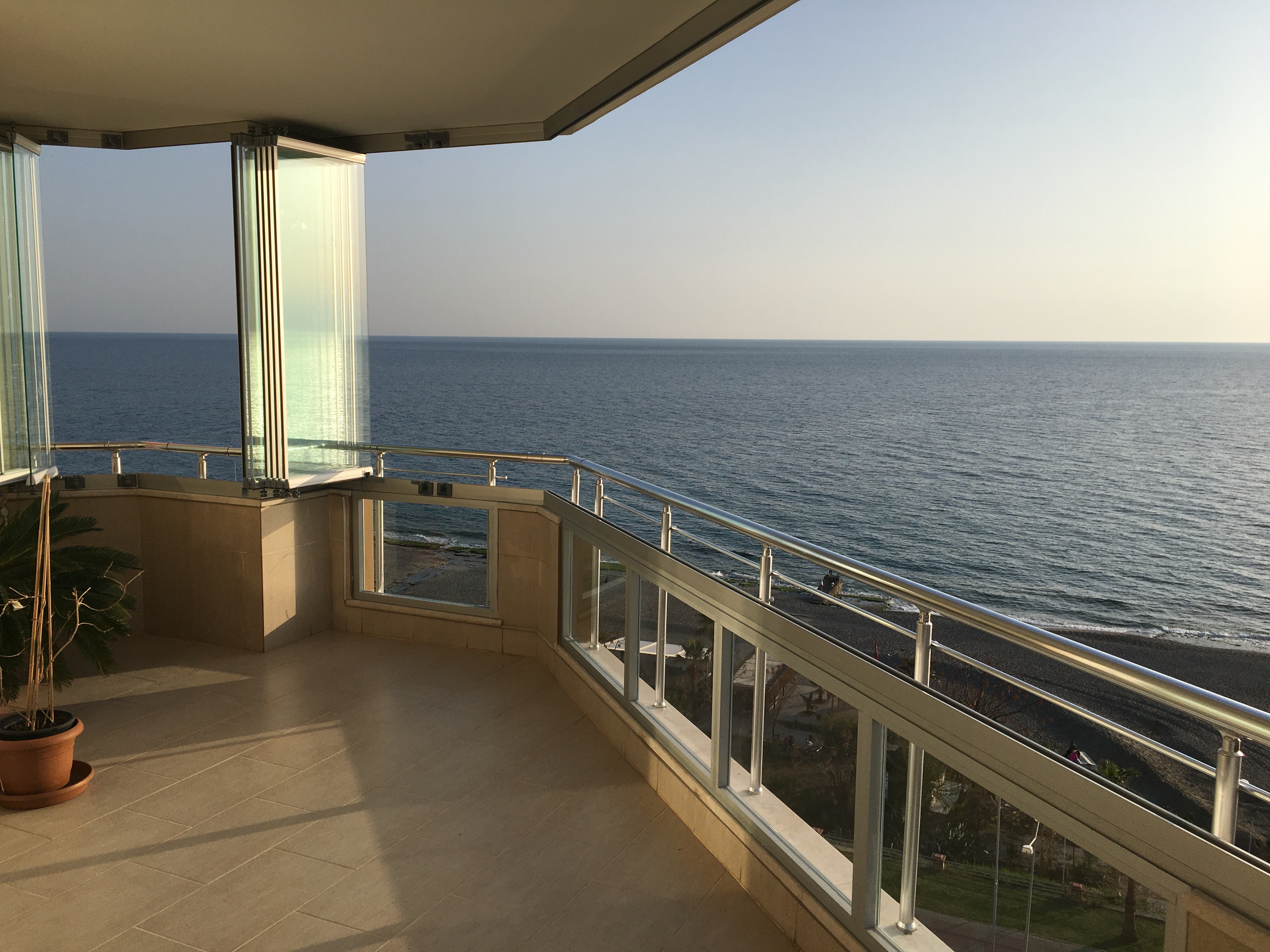 Katlanır Cam Balkon Sistemleri 
